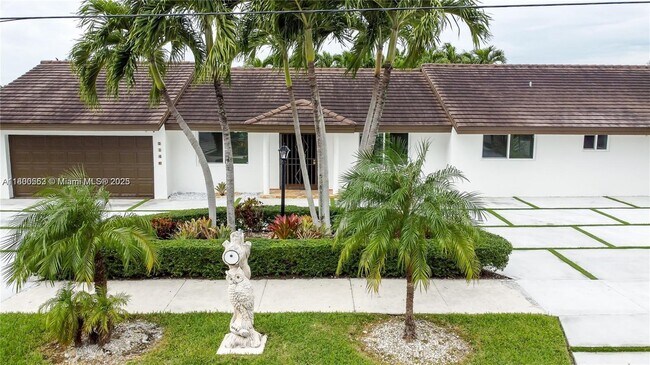 Building Photo - 2140 SW 139th Ave