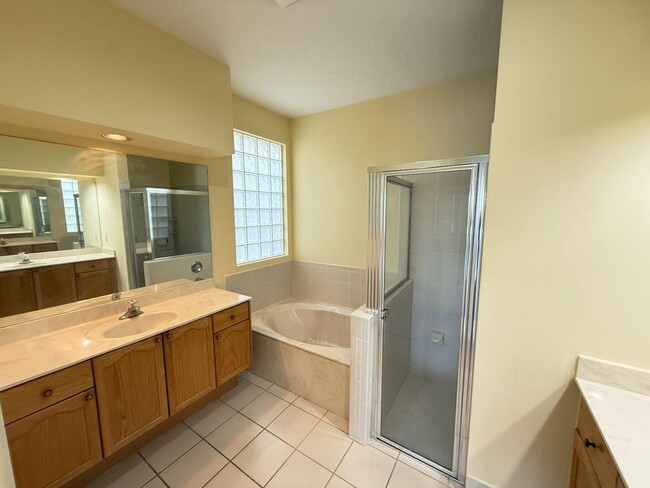 Building Photo - 5074 Massy Dr