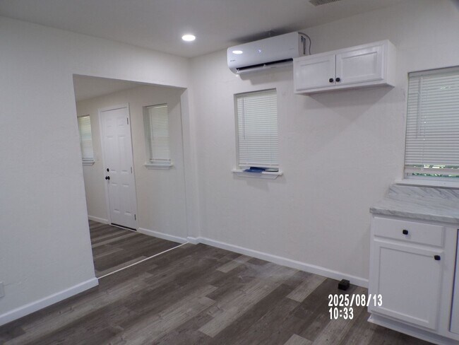 Building Photo - Move In Special: $200 off on The First Ful...