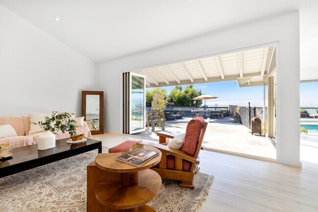 Living Room - 4557 Don Milagro Dr