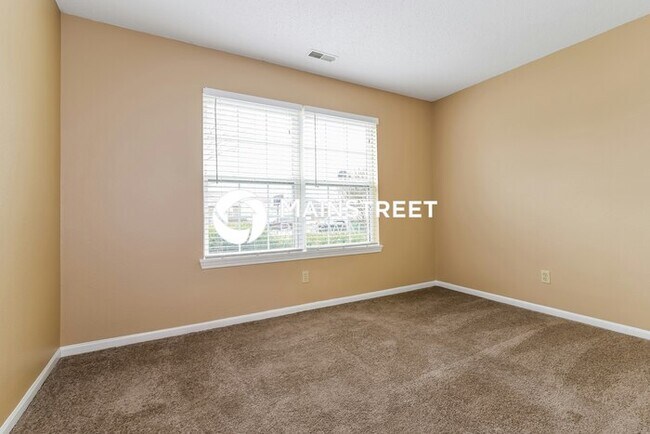 Building Photo - 3 Bedroom Pet-Friendly Home in Avon, IN with Main Street Renewal