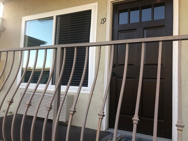 Building Photo - Upgraded, 1 Bedroom, 1 Bath in North Park!