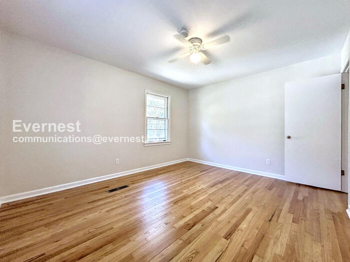 Building Photo - 4542 Carter Rd