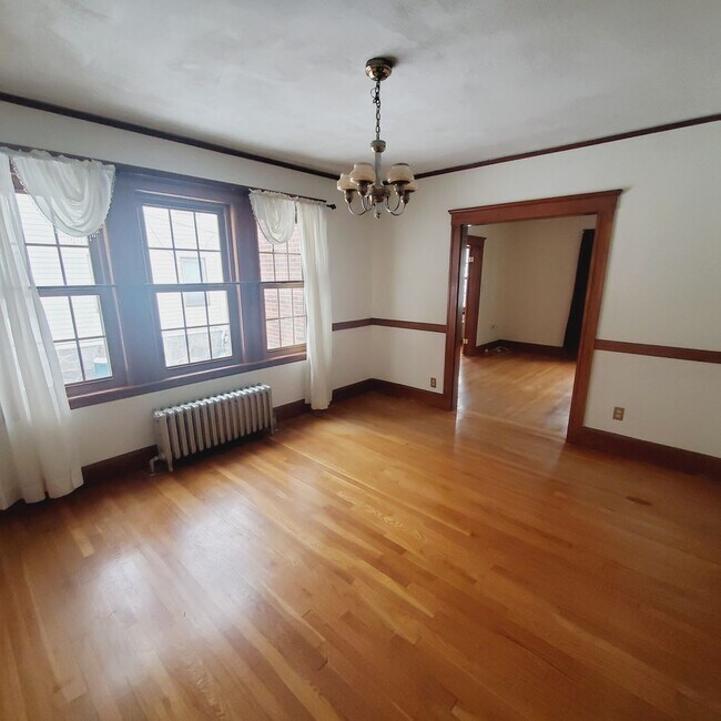 Building Photo - Charming Roslindale 2 Bd 1 Bath w Garage and Green Space