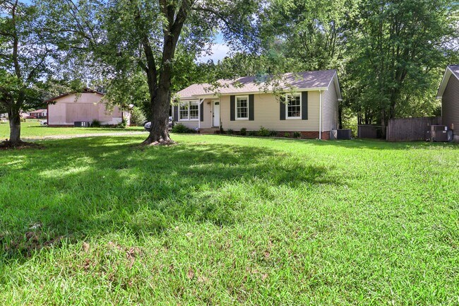 Building Photo - 1497 Craig Dr