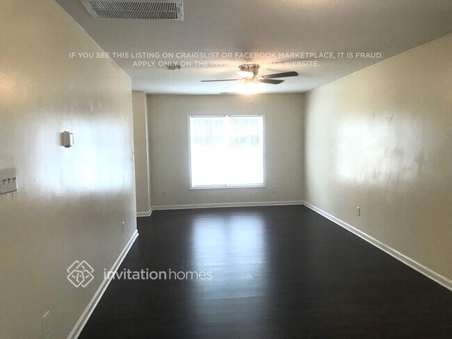 Building Photo - 74 Randolph Dr