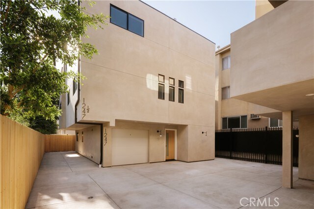 Building Photo - 1249 Seward St