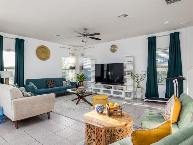 Building Photo - 464 Druse Ln