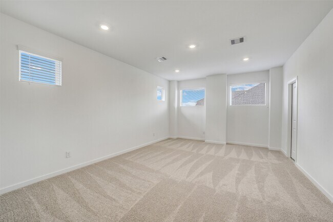 Building Photo - 31111 Marlow Mnr Ct