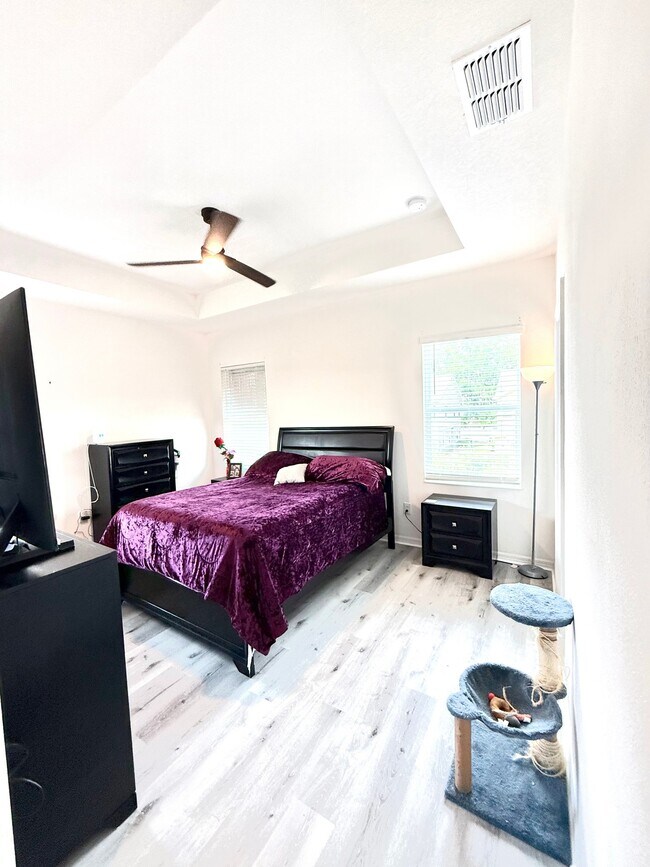 Building Photo - 34225 Rogallo Ln