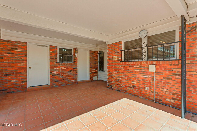 Building Photo - 9000 McCabe Dr