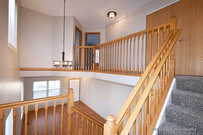 Building Photo - 2824 Wheatland Ct