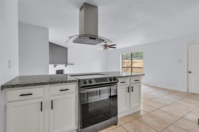 Building Photo - 4406 Kacee Dr