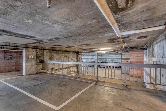 Building Photo - 2040 Franklin St