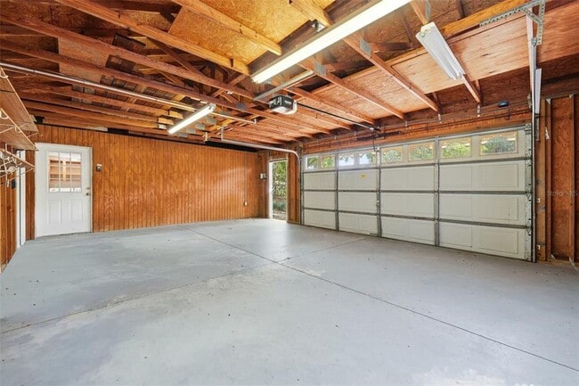 Building Photo - 12311 N Putney Ct