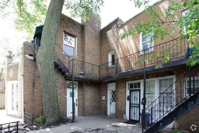 Building Photo - 5116-5118 S Blackstone Ave
