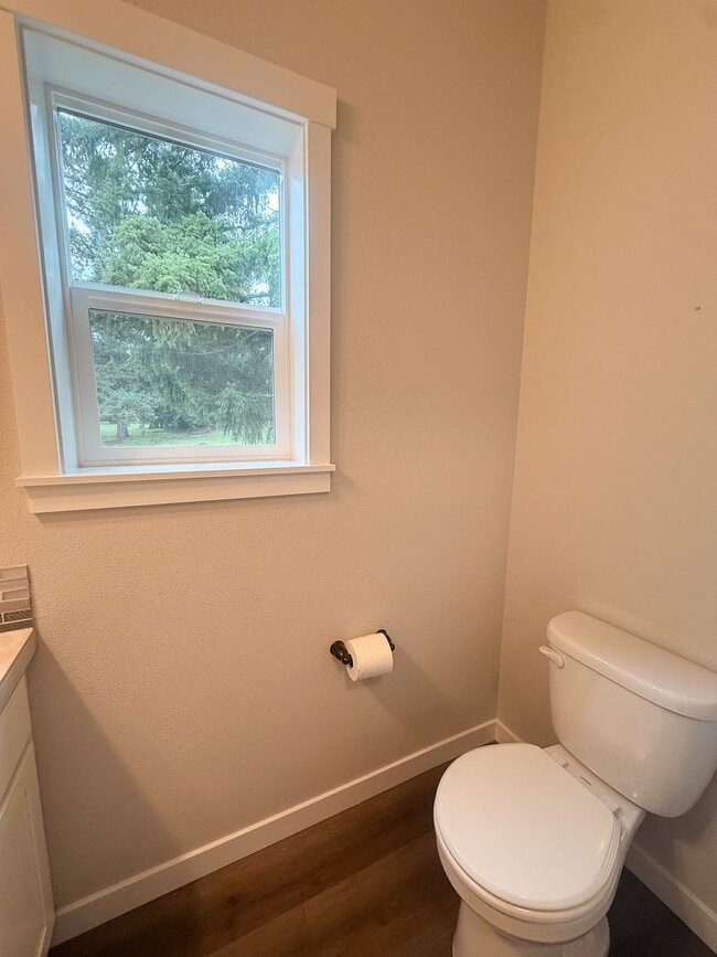 Building Photo - 5590 Mountain Quail Dr S