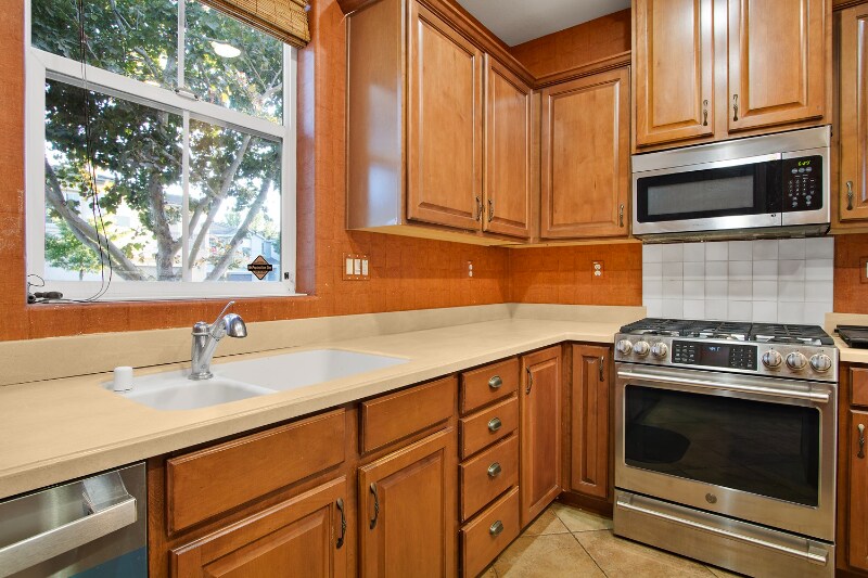 Building Photo - 151 Candela Cir