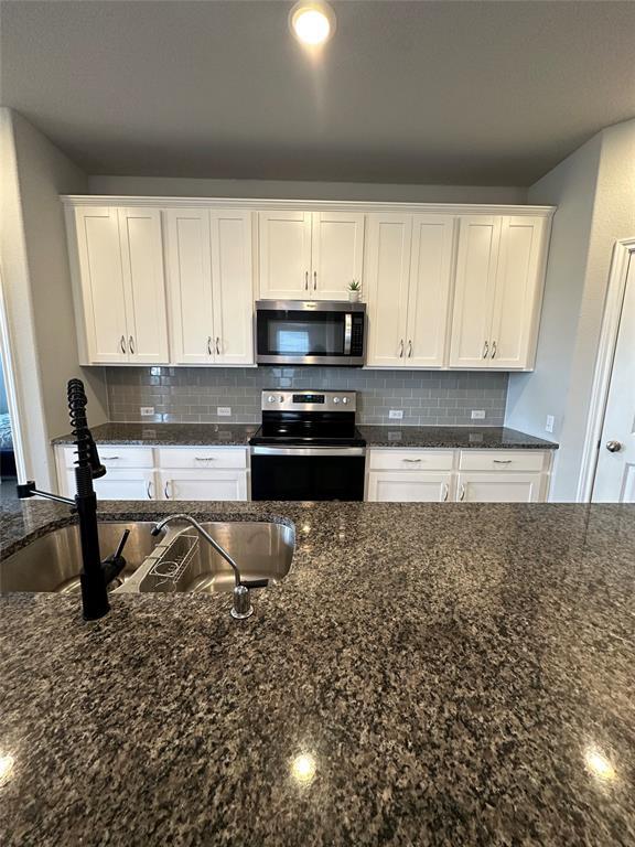 Building Photo - 13000 Titanium St