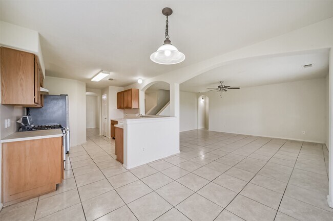 Building Photo - 7102 Calix Ln