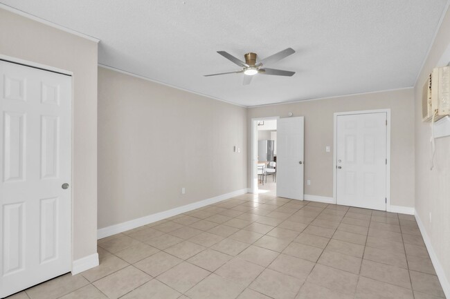 Building Photo - Available NOW