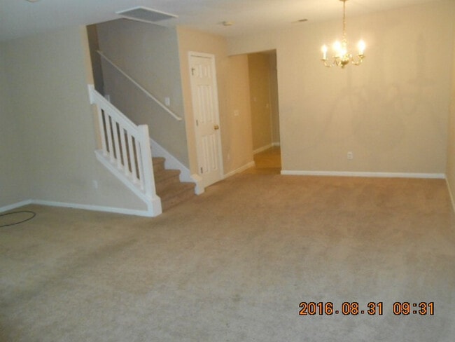 Building Photo - Three Bedroom Townhome in Townes of Buckwalter