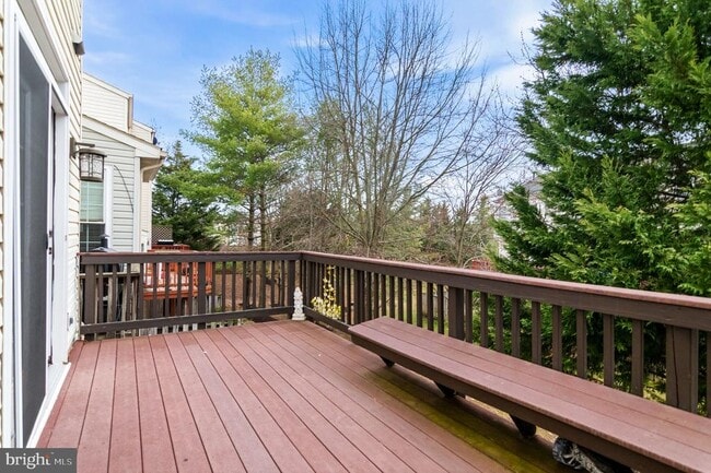 Building Photo - 2558 Banshire Dr