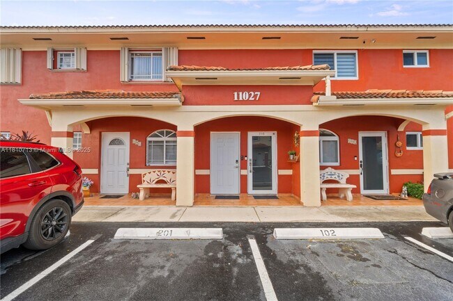 Primary Photo - 11027 W Okeechobee Rd