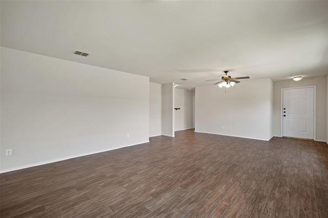 Building Photo - 1204 1st St