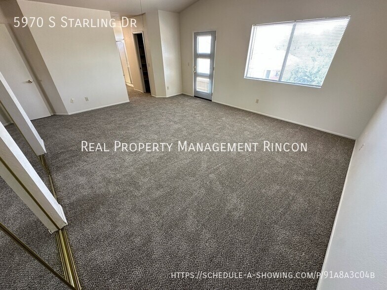 Building Photo - 5970 S Starling Dr