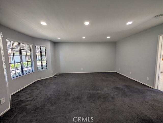 Building Photo - 2620 Huntington Dr