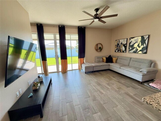 Building Photo - 1685 Gentle Breeze Dr