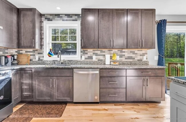 Building Photo - 36 Belvedere Dr