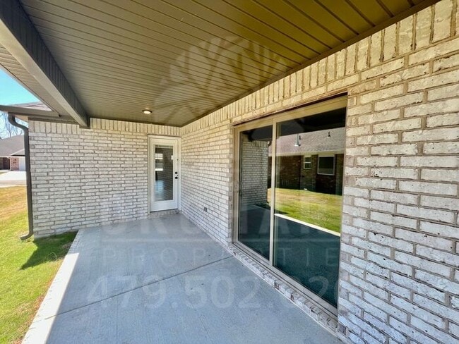 Building Photo - Farmington- Single-Family Home- Stunning Chase Plan