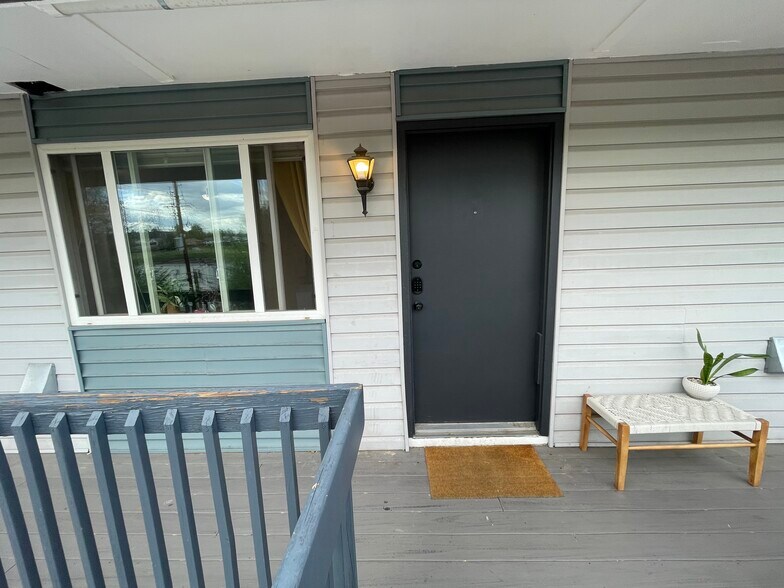Building Photo - 1275 Winona Ct