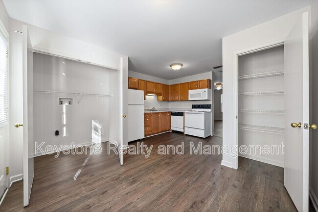 Building Photo - 3312 Royster Ln