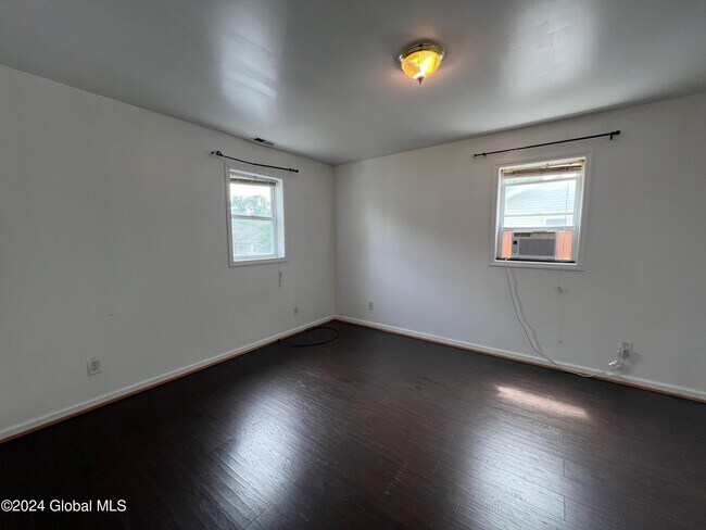 Building Photo - 313 Chiswell Rd