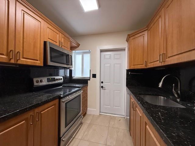 Building Photo - 1621 NE 16th Terrace