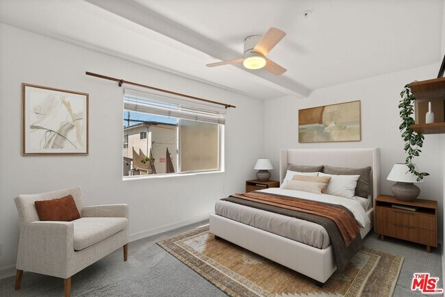 Building Photo - 3854 Beethoven St