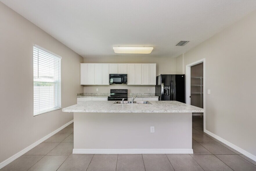 Building Photo - 3826 Willow Walk Dr
