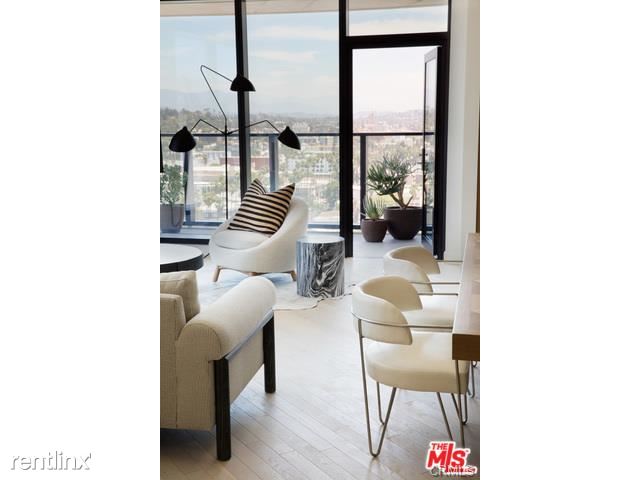 Building Photo - 1550 N El Centro Ave