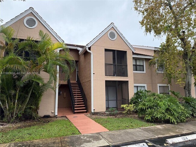 Building Photo - 15560 SW 106th Ln