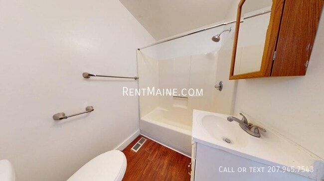 Building Photo - 62 State St