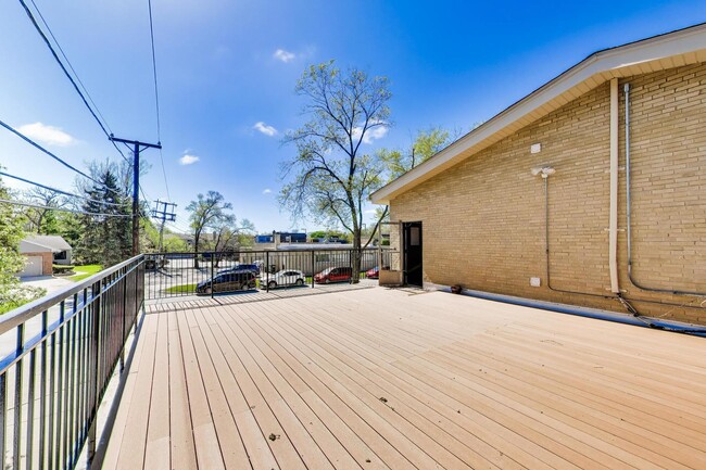 Building Photo - 1108 Fortuna Ave