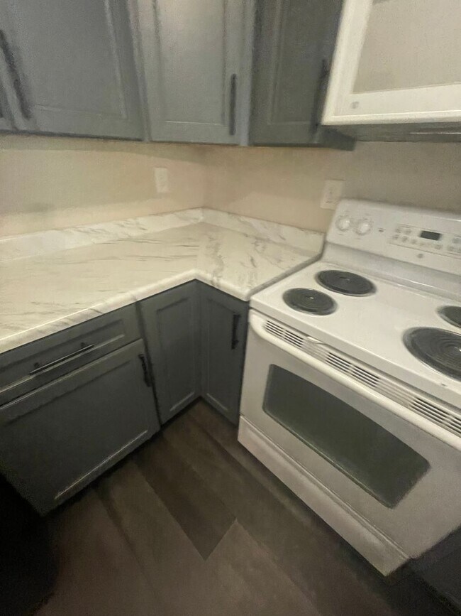 Building Photo - 06-205 Fisher