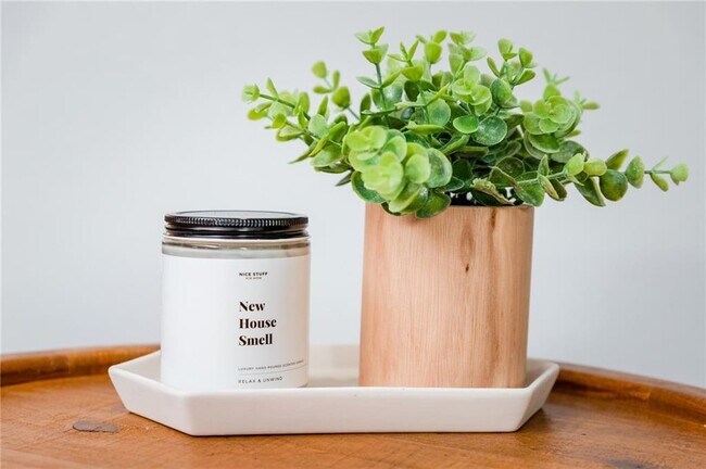 Building Photo - 1975 W Deane St