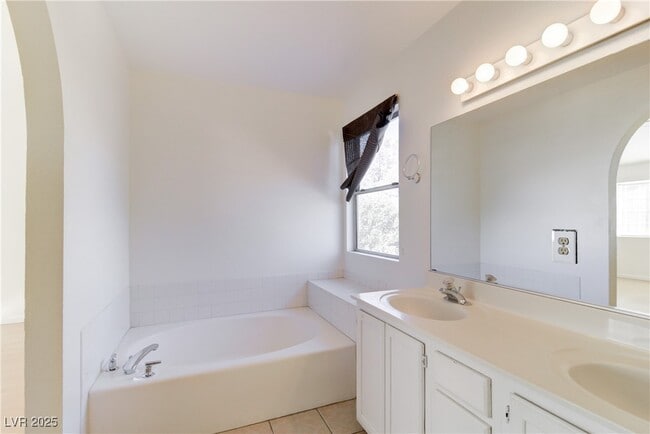 Building Photo - 2616 Island Brook Dr