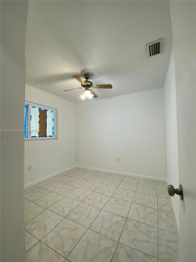 Building Photo - 746 NW 3rd St