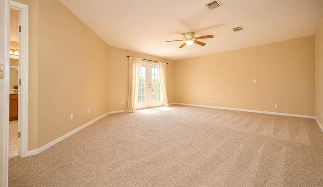 Building Photo - 357 Fairway Pointe Cir