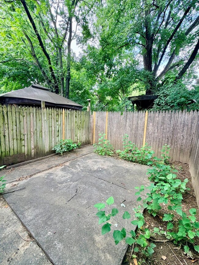 Building Photo - 3034 Emerald St